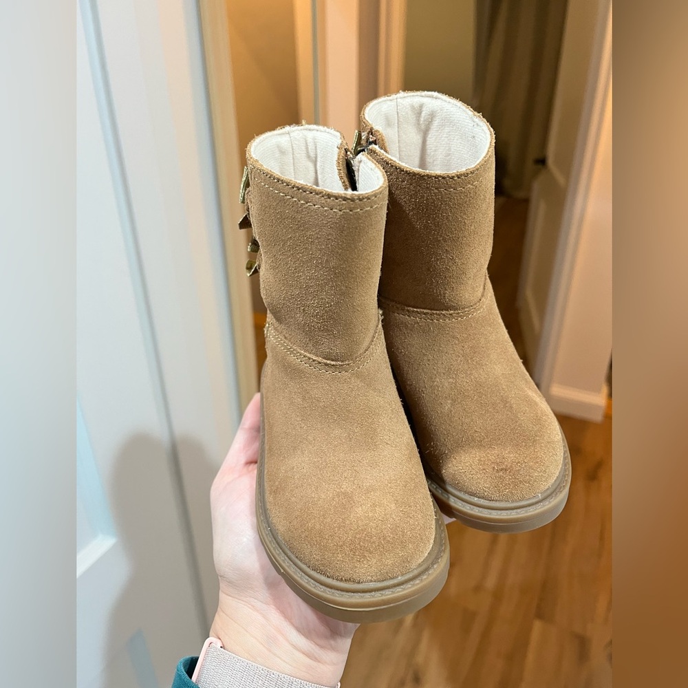 Toddler girl Ugg boots